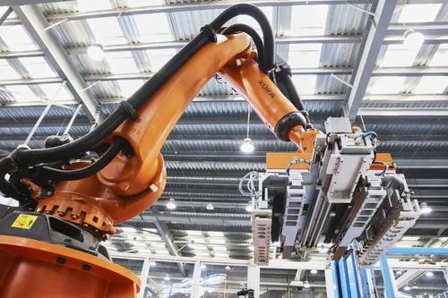 工業(yè)互聯(lián)網(wǎng)發(fā)展 深化底層創(chuàng)新與自主數(shù)據(jù)服務(wù)，突破關(guān)鍵技術(shù)“卡脖子”困境